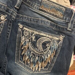 Miss Me Blue Embroidered capri-cut Jeans